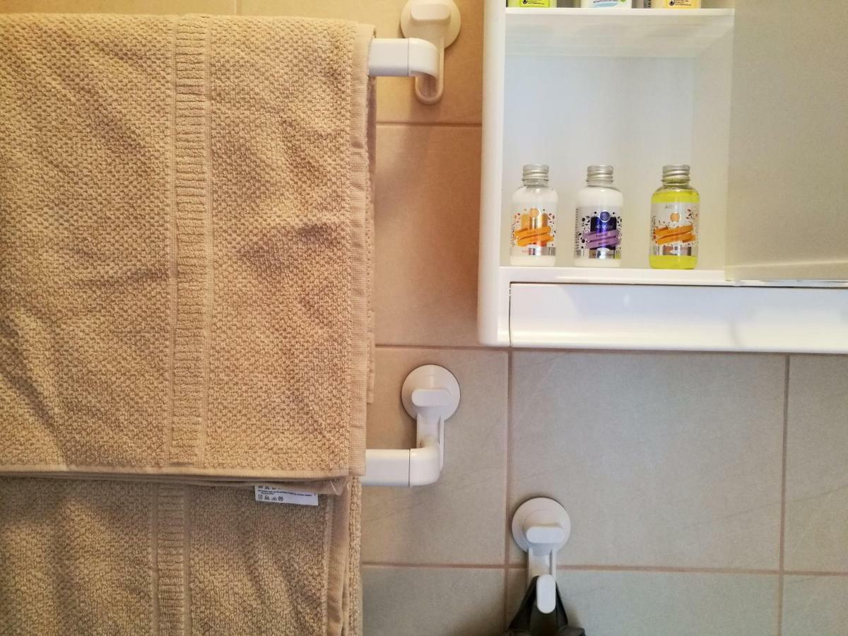 Mia Airport Studio Apartment - 0-24H Self Check In&Out - Parking On Site ヴェリカ・ゴリツァ エクステリア 写真